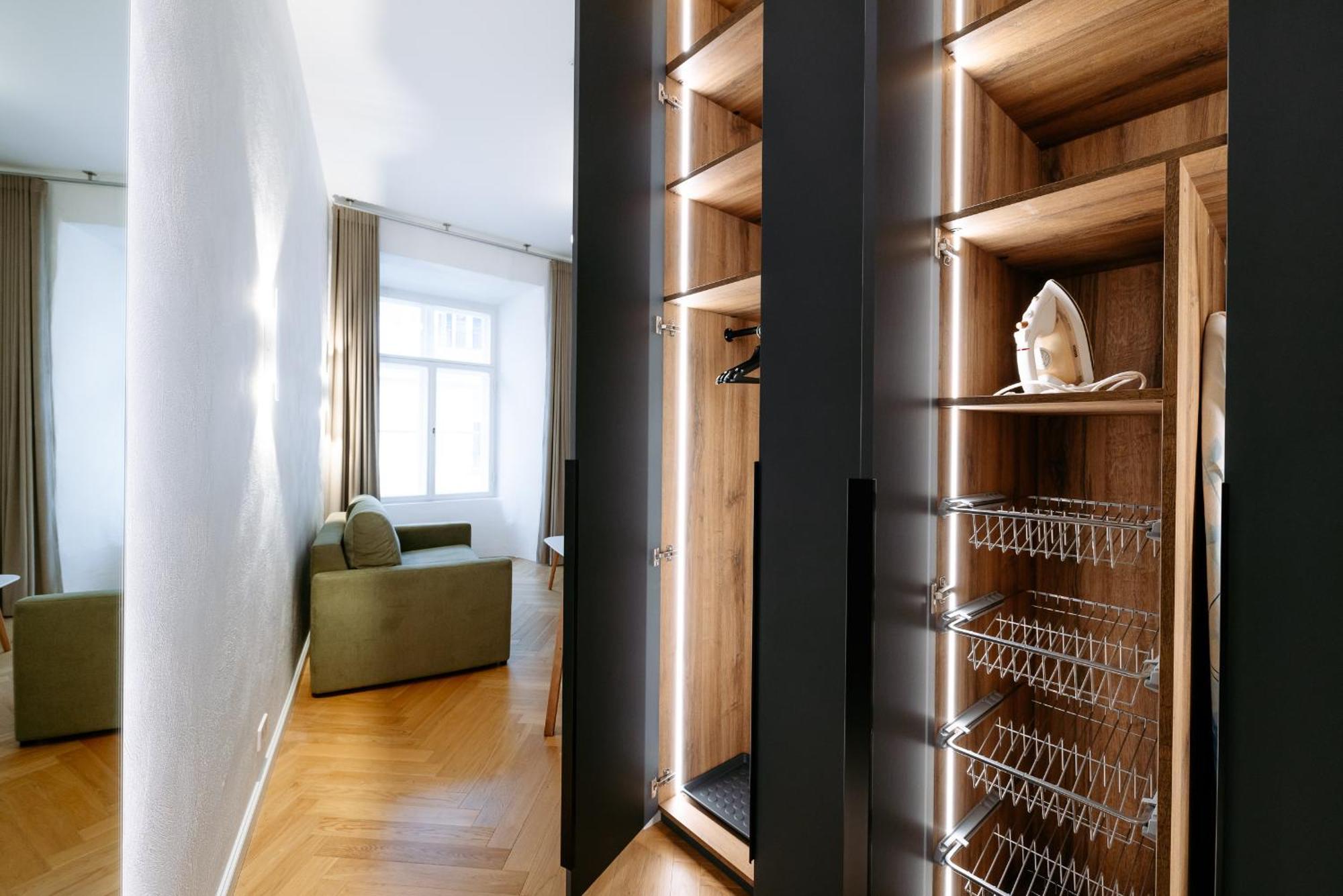 Hestia Apartments Barons Таллин Экстерьер фото